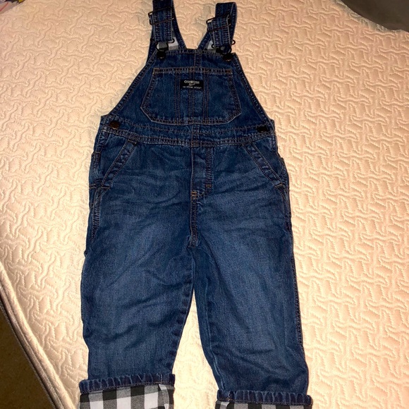 Oshkosh Boys Denim Overall. - Picture 2 of 3